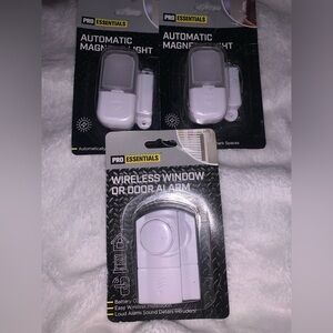 Room Essentials Wireless Door Alarm and Magnetic Light Set - White